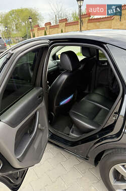Хэтчбек Ford Focus 2005 в 
