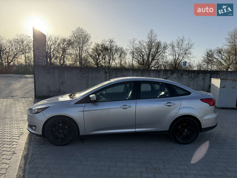 Седан Ford Focus 2016 в Киеве