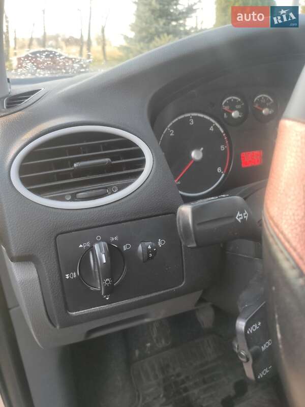 Універсал Ford Focus 2010 в Самборі