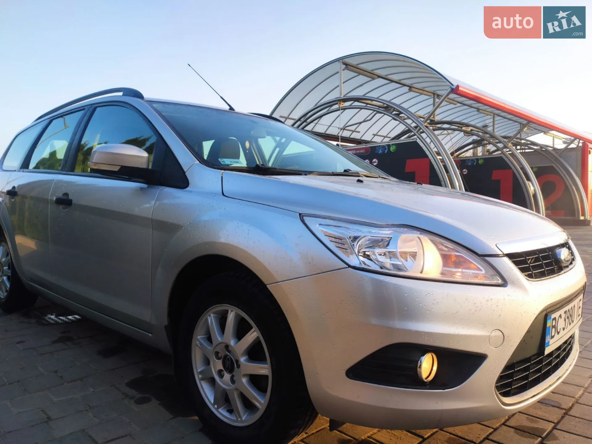 2010 Ford Focus - мініатюра 4