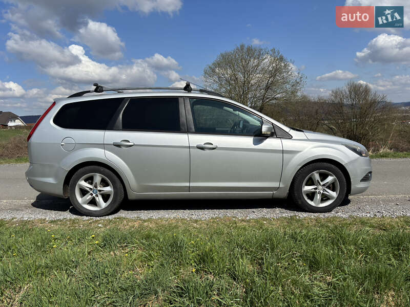 Универсал Ford Focus 2010 в 
