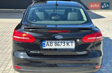 Седан Ford Focus 2015 в 