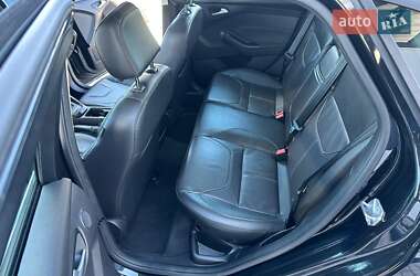 Седан Ford Focus 2015 в 