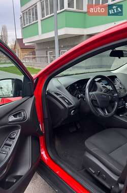Седан Ford Focus 2016 в 