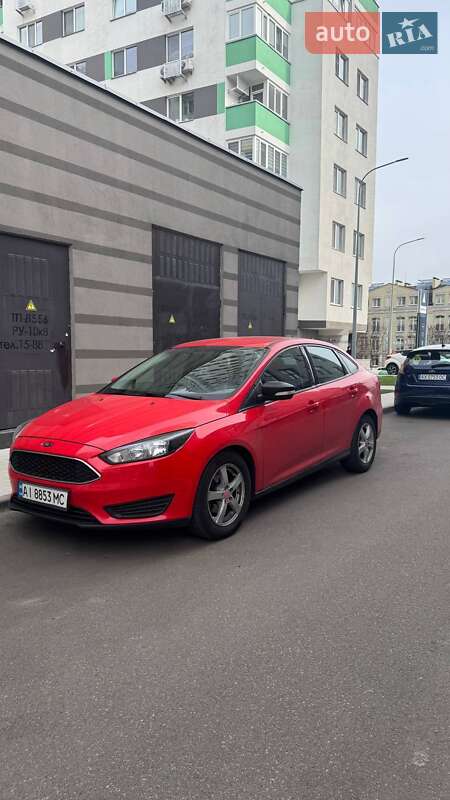Седан Ford Focus 2016 в 