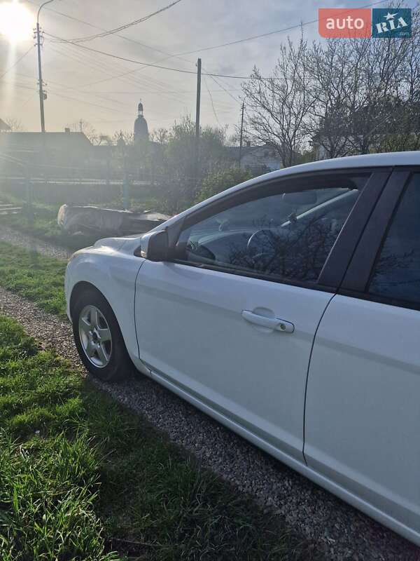 Универсал Ford Focus 2008 в Надворной