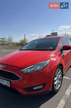 Хэтчбек Ford Focus 2015 в 