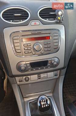 Универсал Ford Focus 2010 в 