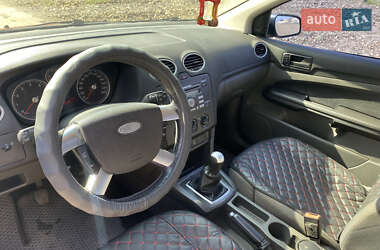 Хэтчбек Ford Focus 2006 в 