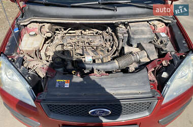 Хэтчбек Ford Focus 2006 в 