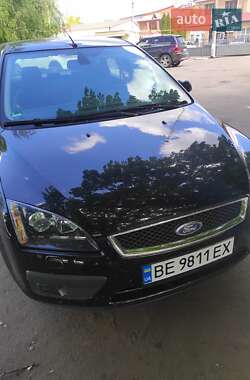 Хэтчбек Ford Focus 2006 в 