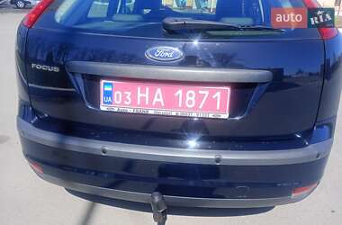Хэтчбек Ford Focus 2006 в 