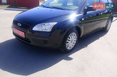Хэтчбек Ford Focus 2006 в 