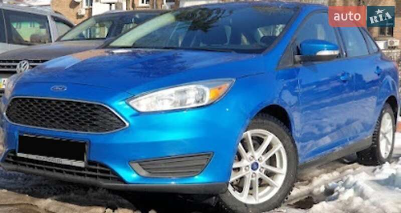 Седан Ford Focus 2015 в 