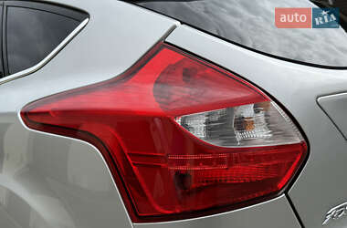 Хетчбек Ford Focus 2014 в 