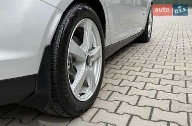 Хетчбек Ford Focus 2014 в 