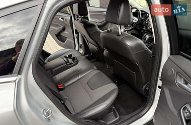 Хетчбек Ford Focus 2014 в 