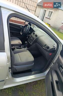 Седан Ford Focus 2005 в 