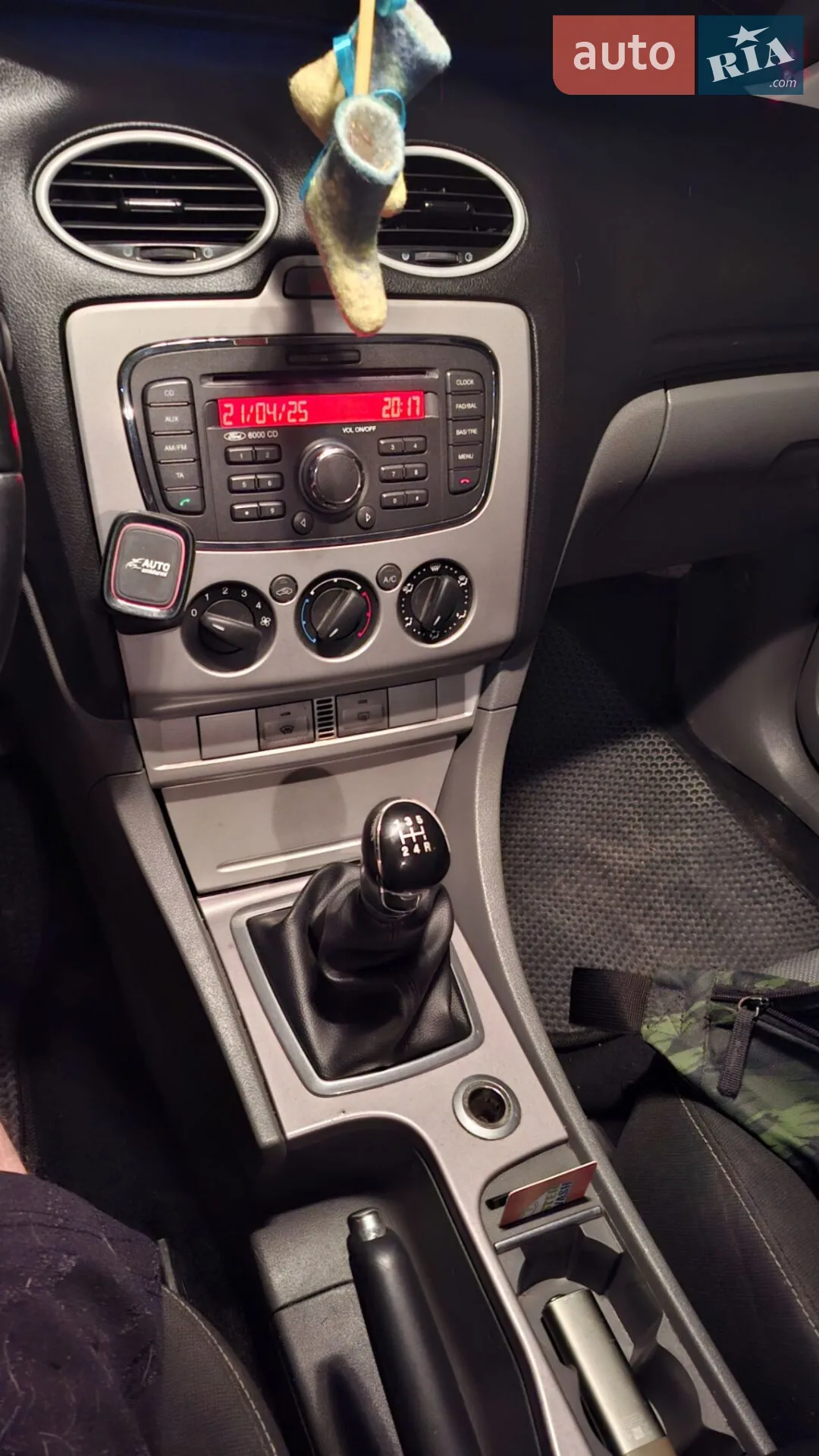 2010 Ford Focus - мініатюра 8