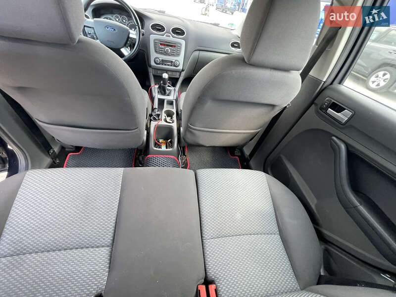 Универсал Ford Focus 2007 в Нововолынске