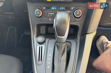 Седан Ford Focus 2017 в 