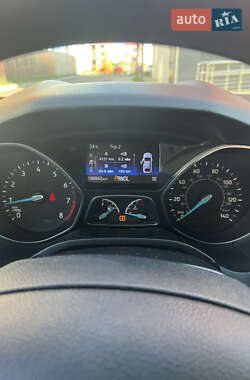 Седан Ford Focus 2016 в 