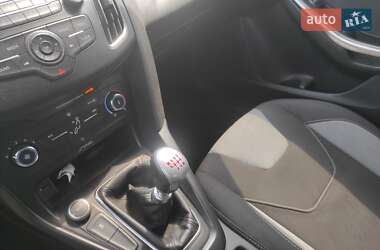 Хэтчбек Ford Focus 2017 в 