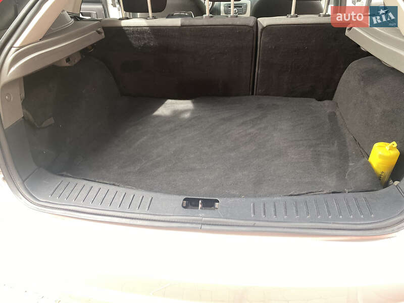 Хэтчбек Ford Focus 2010 в Ужгороде