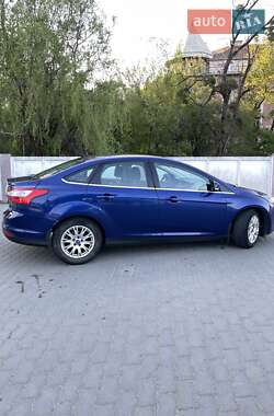 Седан Ford Focus 2014 в 