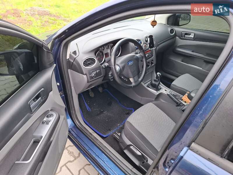 Хэтчбек Ford Focus 2011 в Львове