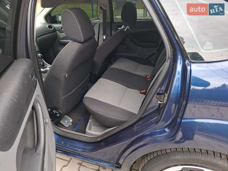 Хэтчбек Ford Focus 2011 в Львове