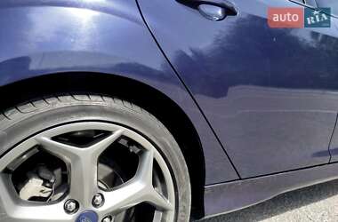 Хэтчбек Ford Focus 2017 в 