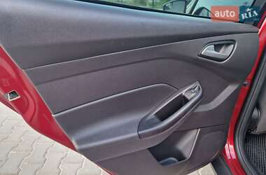 Седан Ford Focus 2013 в 