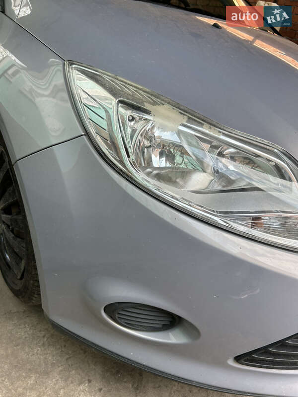 Хэтчбек Ford Focus 2013 в Днепре фото 5 Хэтчбек Ford Focus 2013 в Днепре