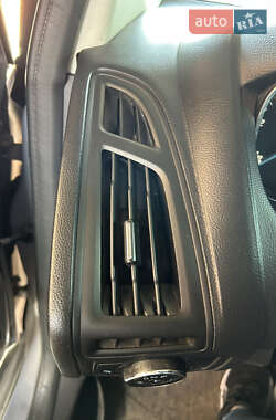 Хэтчбек Ford Focus 2013 в 