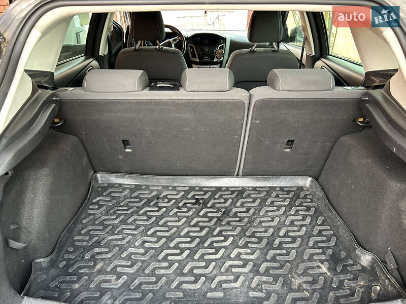 Хэтчбек Ford Focus 2013 в Днепре фото 19 Хэтчбек Ford Focus 2013 в Днепре