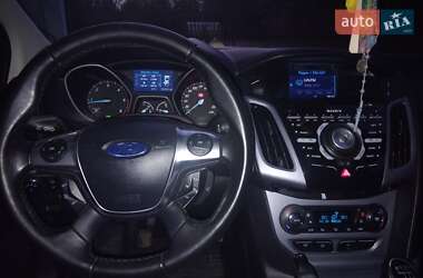 Универсал Ford Focus 2012 в 