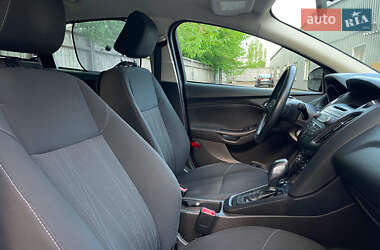 Седан Ford Focus 2016 в 