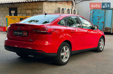 Седан Ford Focus 2016 в 
