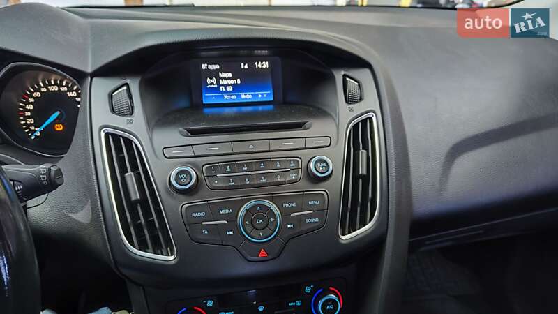 Хэтчбек Ford Focus 2015 в Харькове