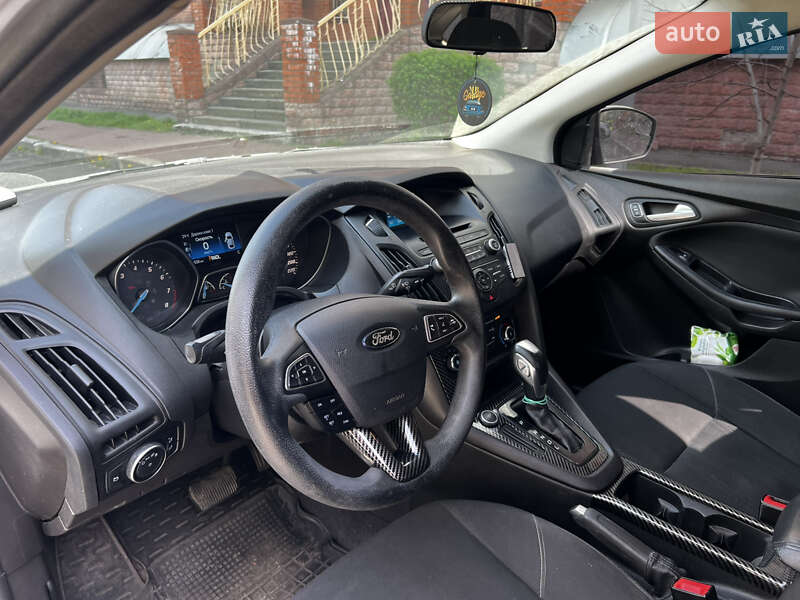 Седан Ford Focus 2015 в Киеве