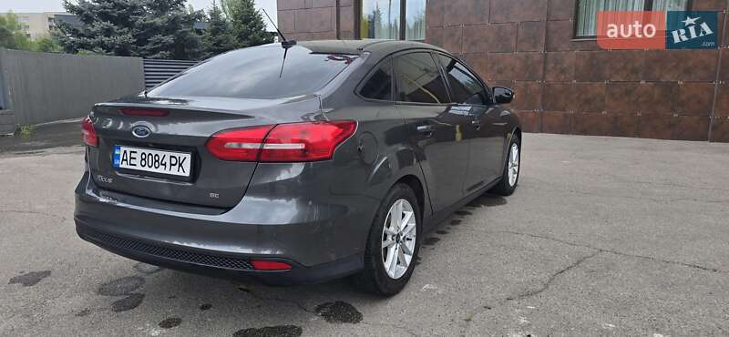 Седан Ford Focus 2015 в Днепре