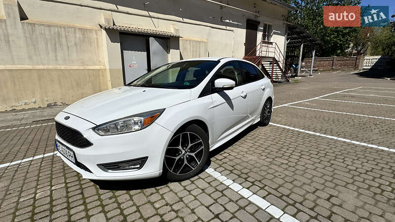 Седан Ford Focus 2015 в 
