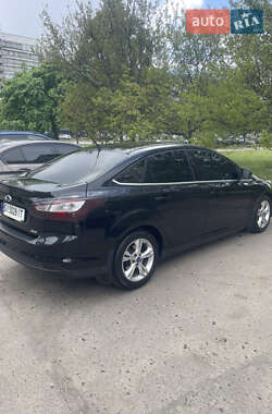 Седан Ford Focus 2013 в 
