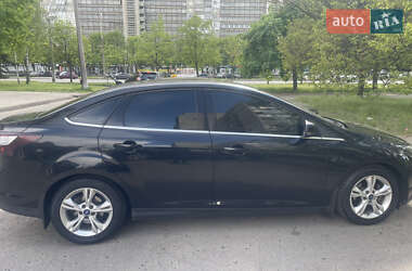 Седан Ford Focus 2013 в 