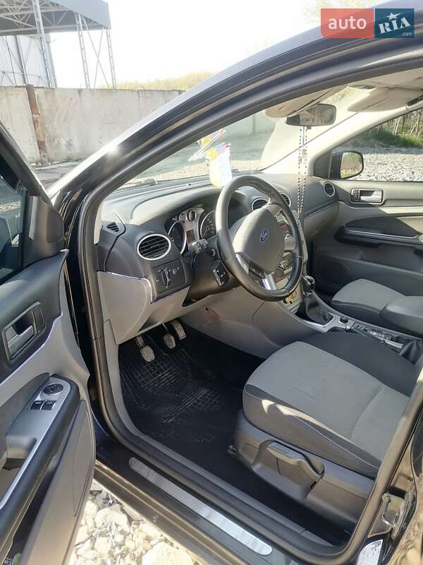 Универсал Ford Focus 2010 в Калуше фото 8 Универсал Ford Focus 2010 в Калуше