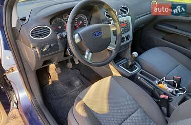 Хэтчбек Ford Focus 2007 в 