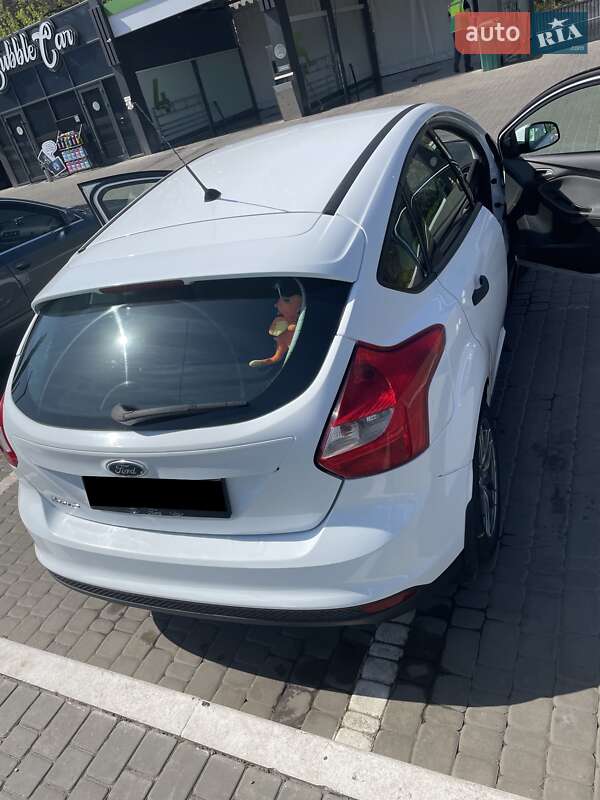 Хэтчбек Ford Focus 2013 в Харькове фото 3 Хэтчбек Ford Focus 2013 в Харькове