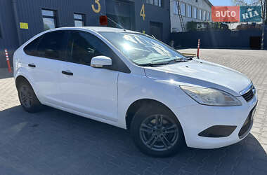 Хетчбек Ford Focus 2011 в 