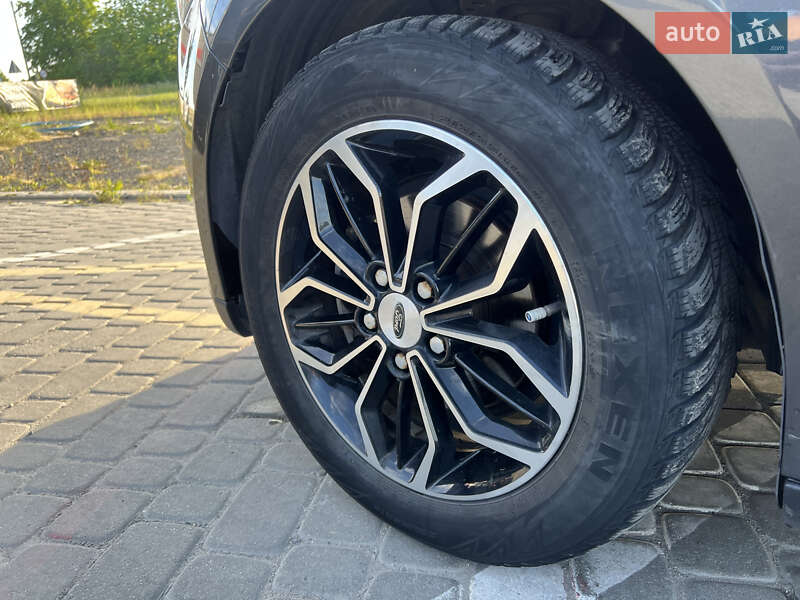 Седан Ford Focus 2017 в Львове